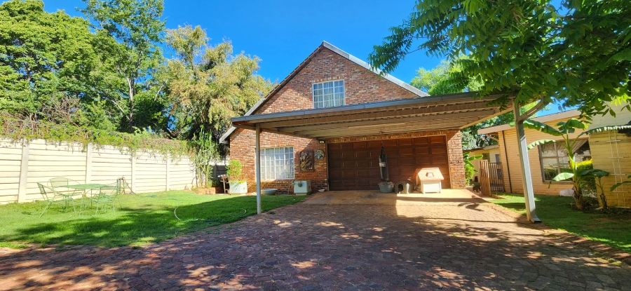 8 Bedroom Property for Sale in Baillie Park North West